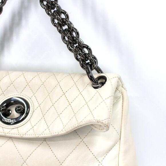 Chanel White Diamond Quilted Stitch Leather Flap Chunky Chain Shoulder Handbag - Picture 3 of 11